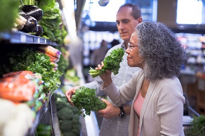 A Veteran and spouse grocery shopping